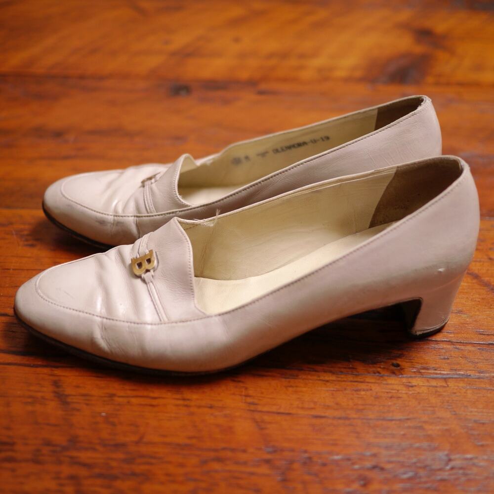 Vtg Bally Oleandra Gray Leather Brass Logo Chunky Heels Dress Shoes 5.5M 35.5